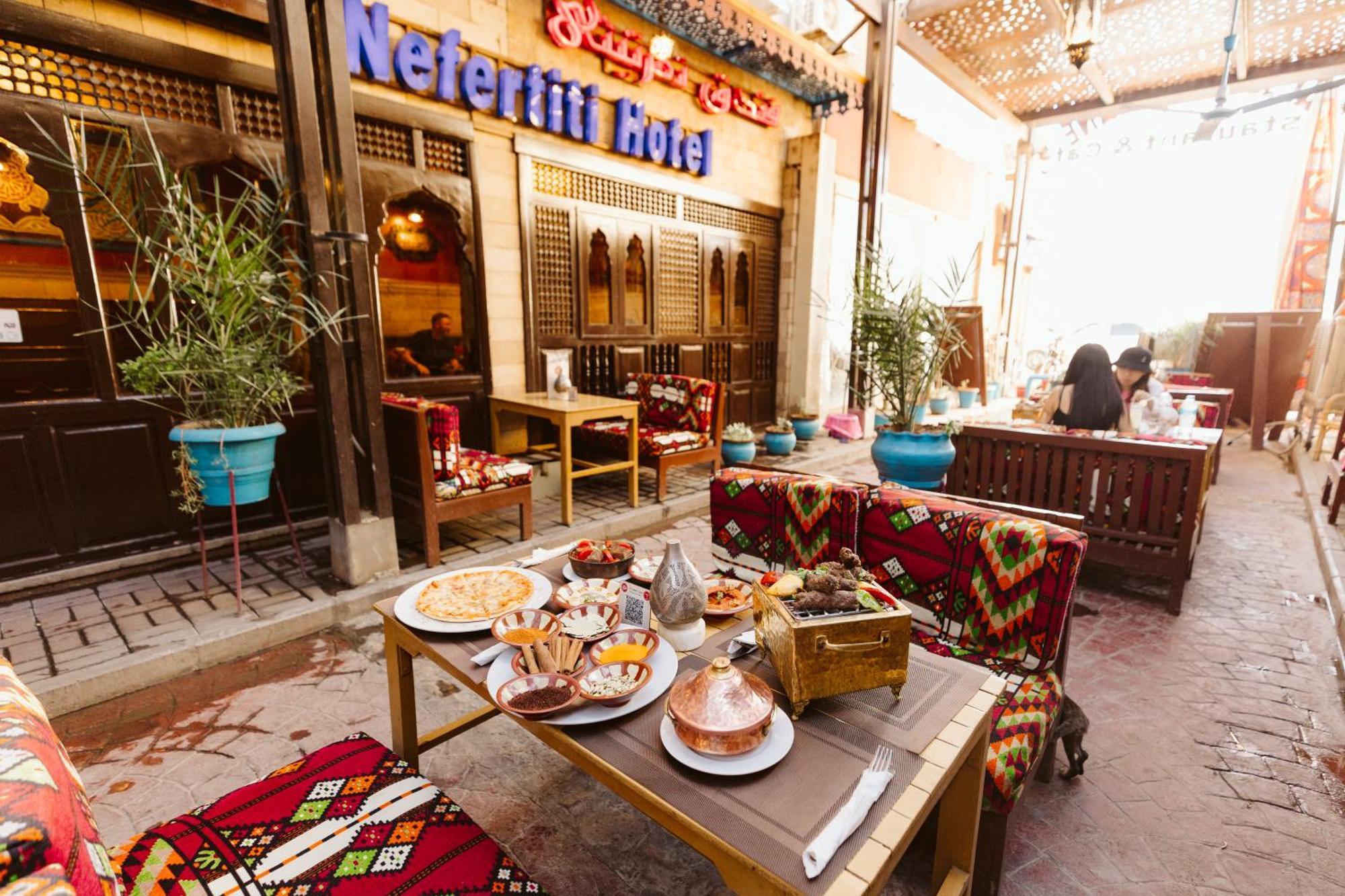 Nefertiti Hotel Luxor Exterior foto