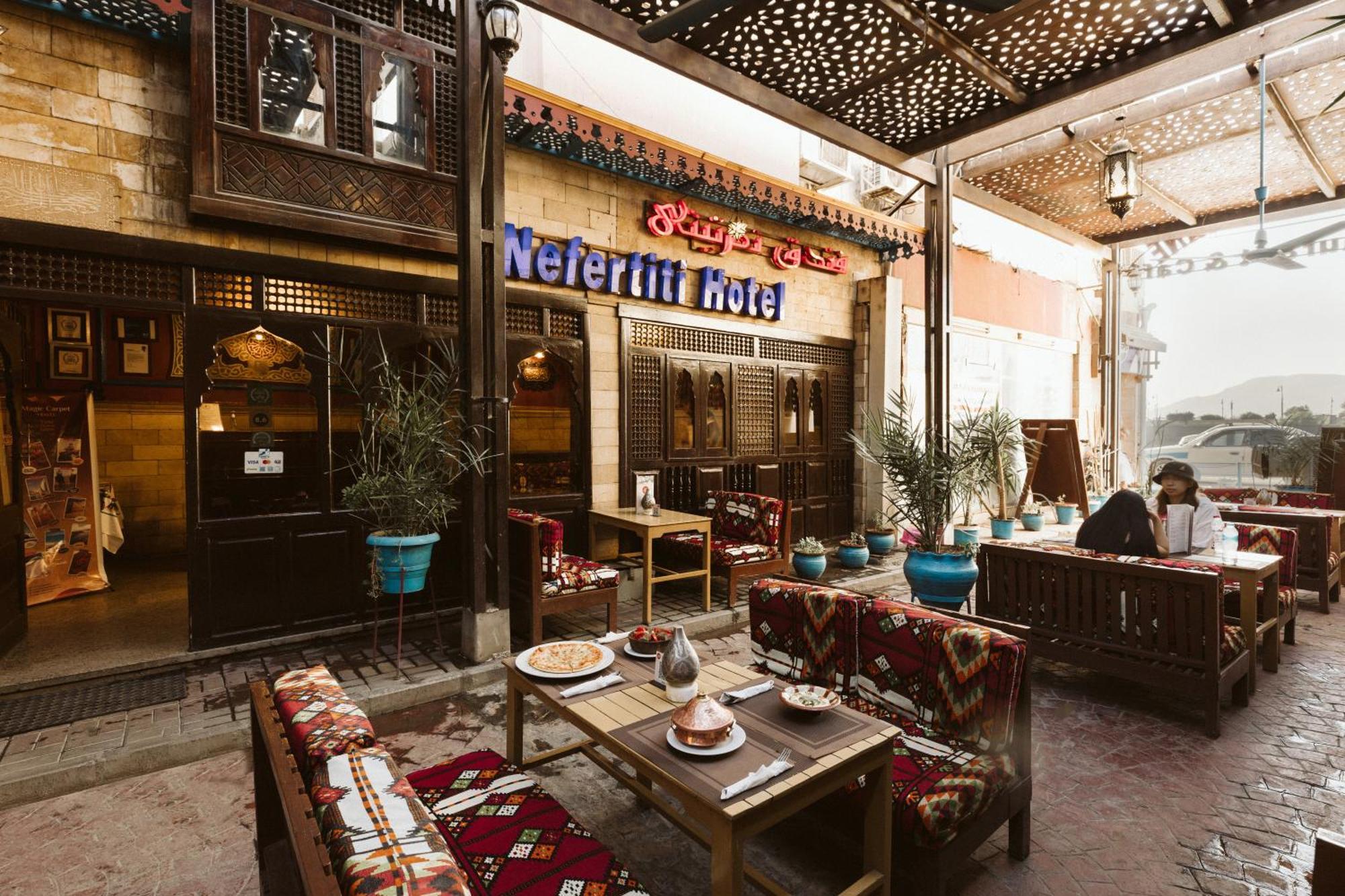 Nefertiti Hotel Luxor Exterior foto